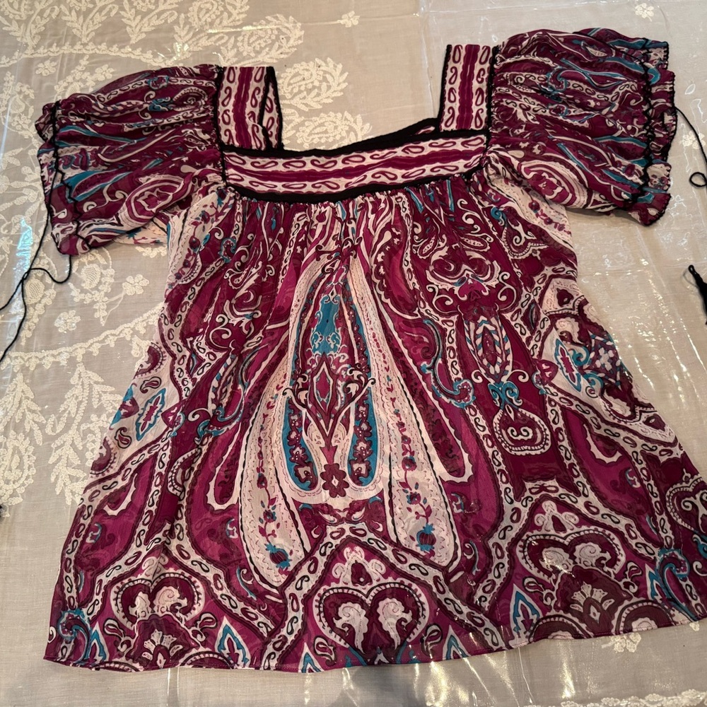 🆕 ECI NEW YORK Bohemian Paisley print Women's Top. NWOT